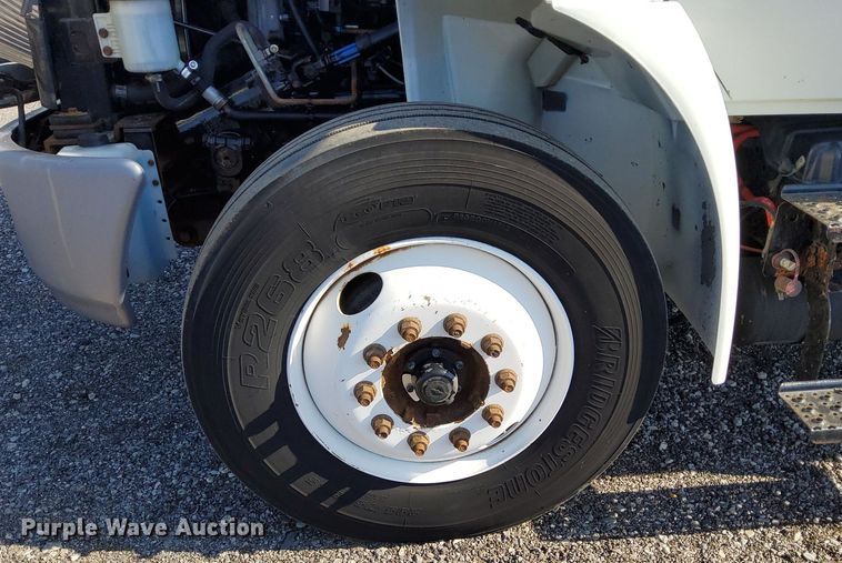 image for item KW9030 2014 International 4300 SBA  box truck