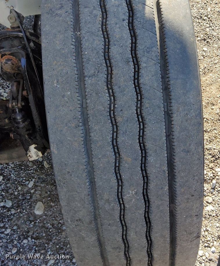 image for item KW9030 2014 International 4300 SBA  box truck