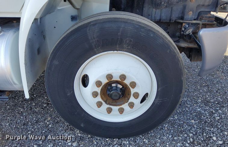 image for item KW9030 2014 International 4300 SBA  box truck