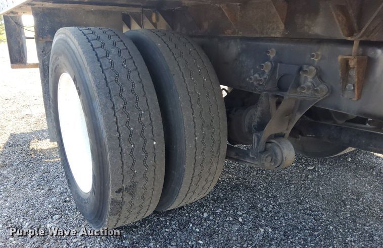 image for item KW9030 2014 International 4300 SBA  box truck