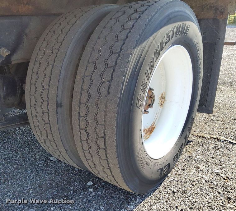 image for item KW9030 2014 International 4300 SBA  box truck