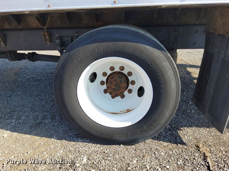 image for item KW9030 2014 International 4300 SBA  box truck