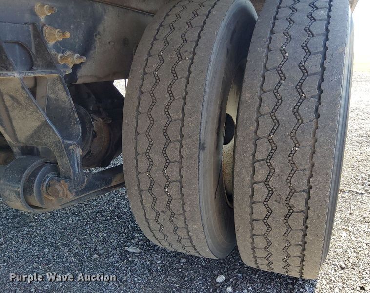 image for item KW9030 2014 International 4300 SBA  box truck