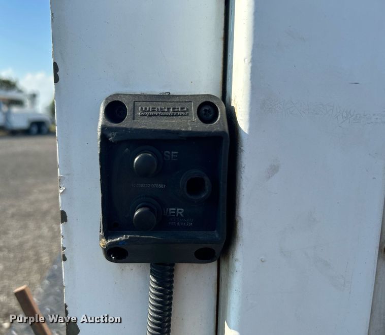 image for item KW9031 2003 Chevrolet C4500  refrigerated truck