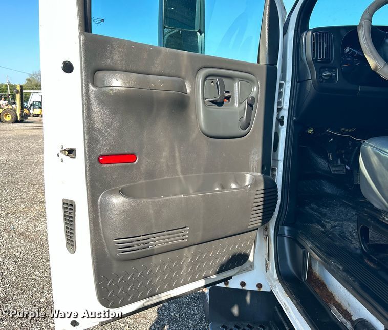 image for item KW9031 2003 Chevrolet C4500  refrigerated truck