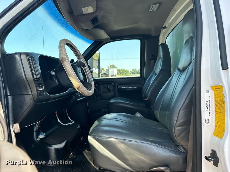 image for item KW9031 2003 Chevrolet C4500  refrigerated truck