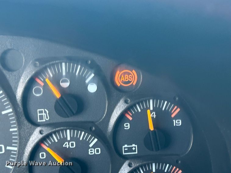 image for item KW9031 2003 Chevrolet C4500  refrigerated truck