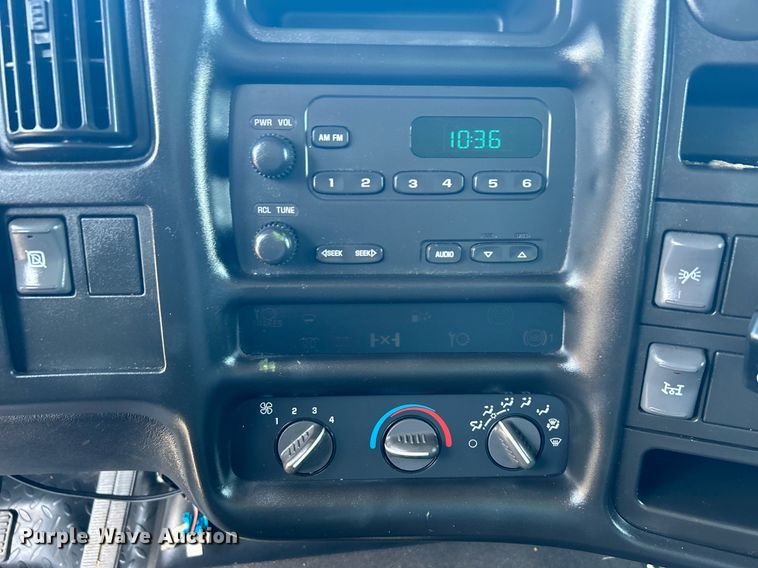 image for item KW9031 2003 Chevrolet C4500  refrigerated truck