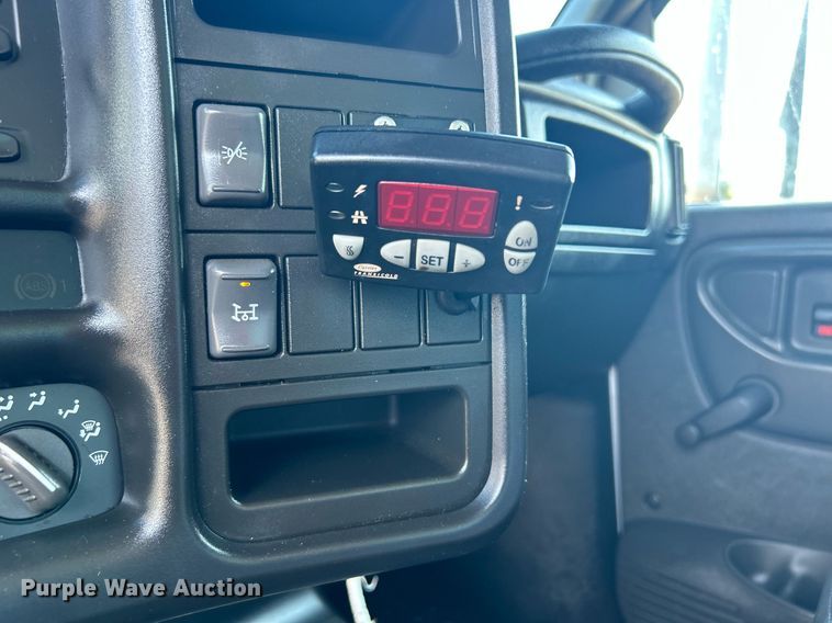 image for item KW9031 2003 Chevrolet C4500  refrigerated truck