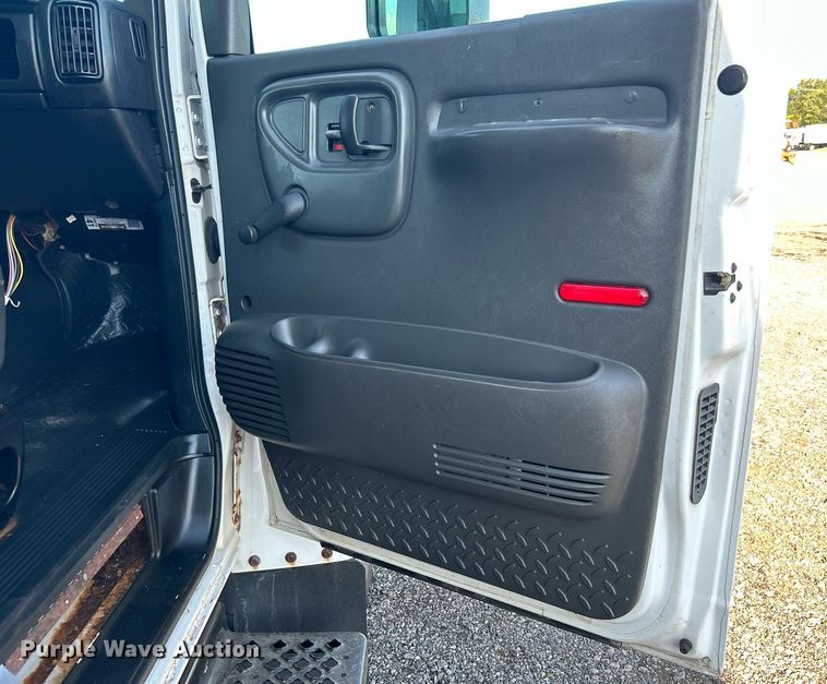 image for item KW9031 2003 Chevrolet C4500  refrigerated truck