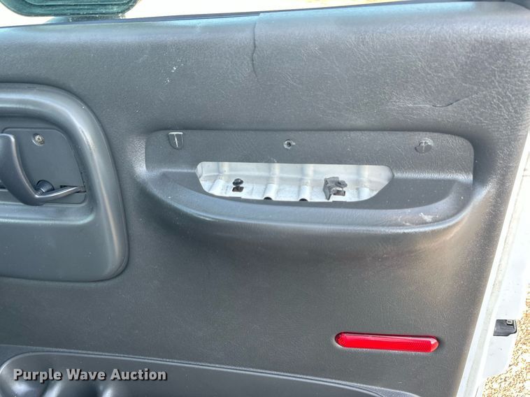 image for item KW9031 2003 Chevrolet C4500  refrigerated truck