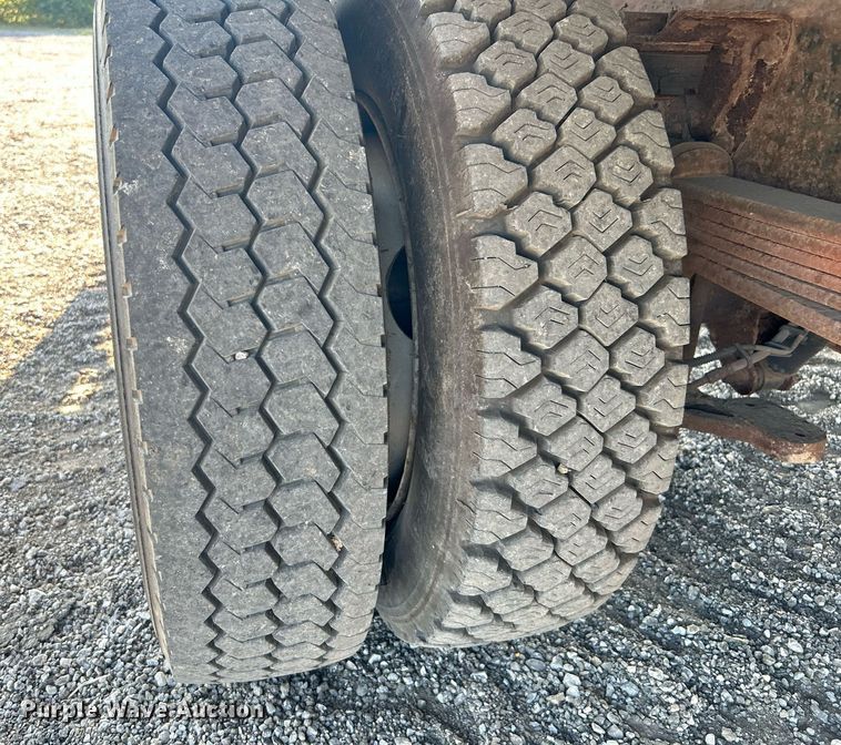 image for item KW9031 2003 Chevrolet C4500  refrigerated truck