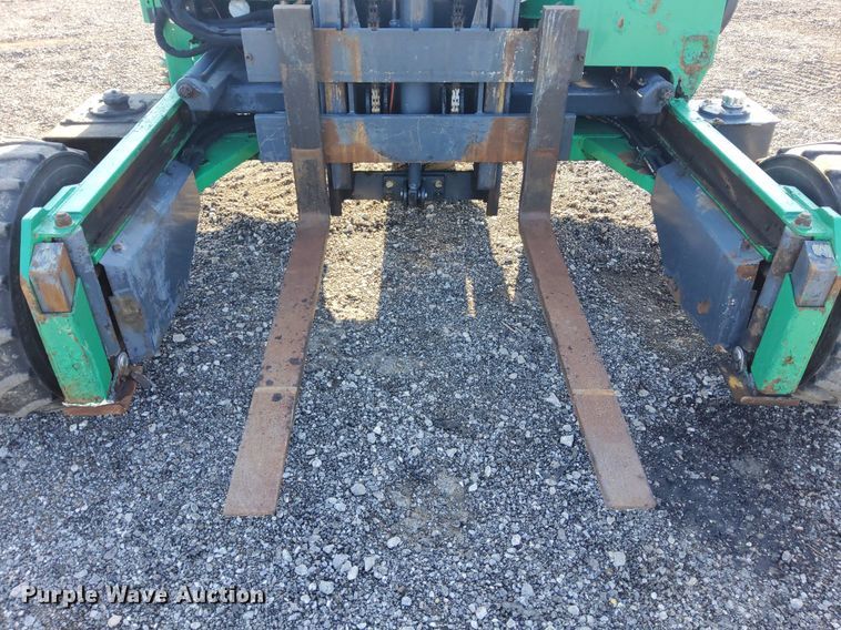 image for item KW9032 1999 Moffett M4000E  forklift