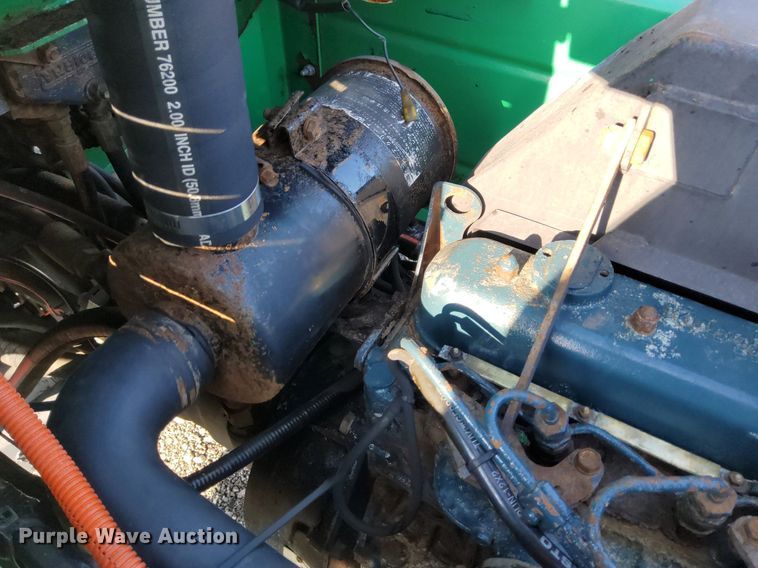 image for item KW9032 1999 Moffett M4000E  forklift