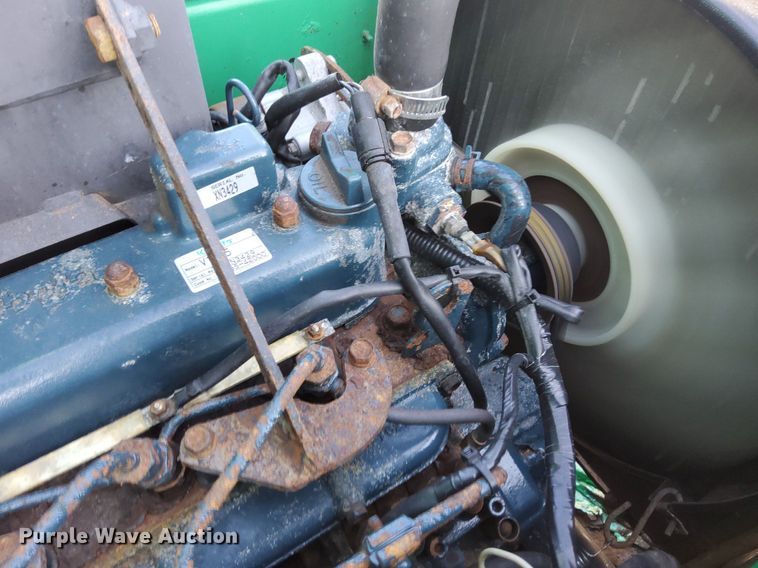 image for item KW9032 1999 Moffett M4000E  forklift