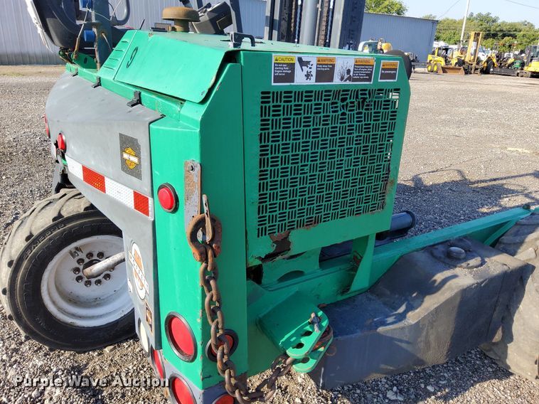 image for item KW9032 1999 Moffett M4000E  forklift