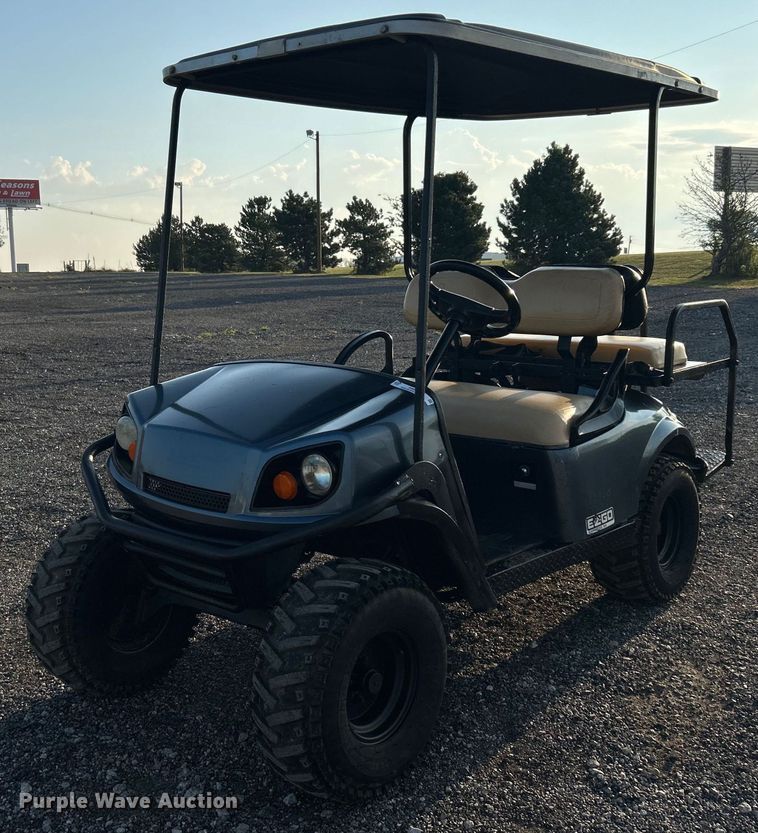 image for item KW9035 EZGO Express S4  golf cart