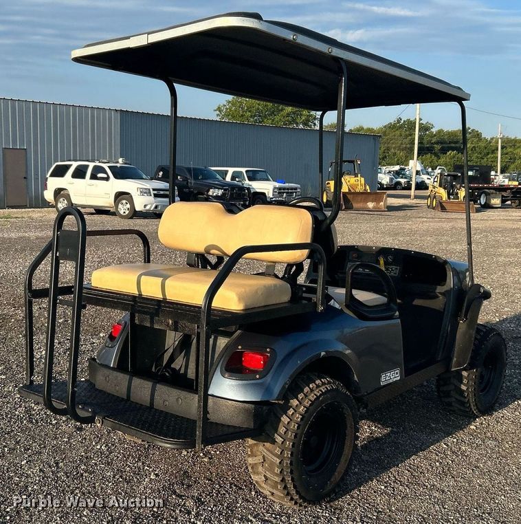 image for item KW9035 EZGO Express S4  golf cart