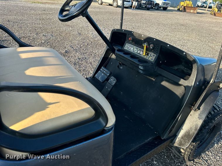 image for item KW9035 EZGO Express S4  golf cart