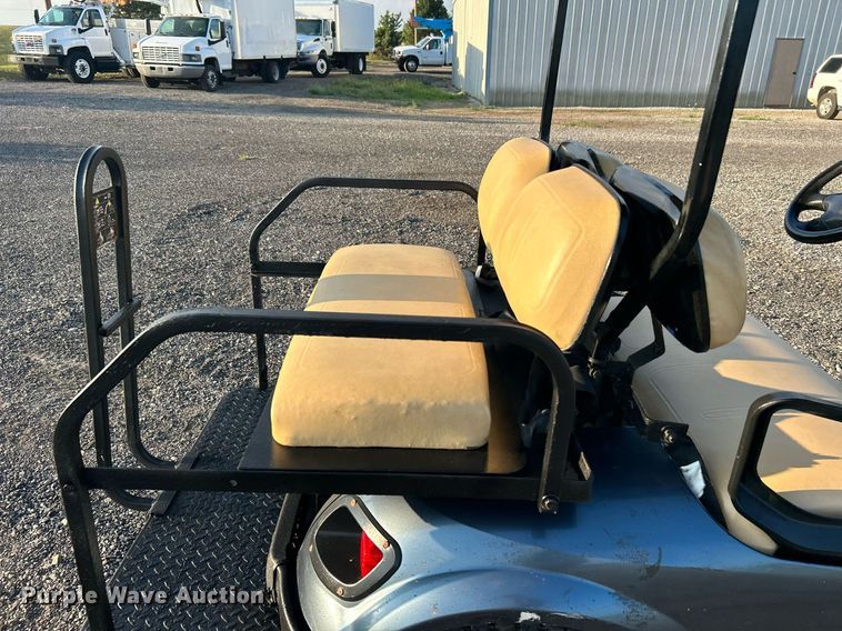 image for item KW9035 EZGO Express S4  golf cart