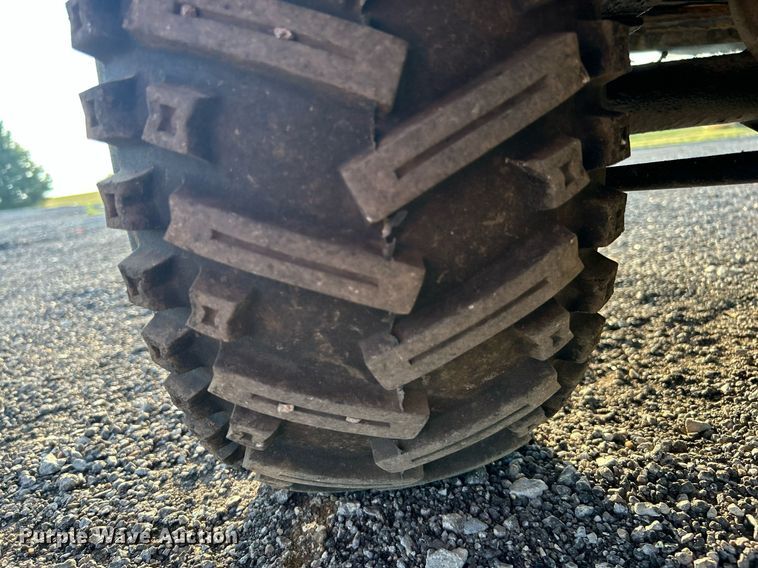 image for item KW9035 EZGO Express S4  golf cart