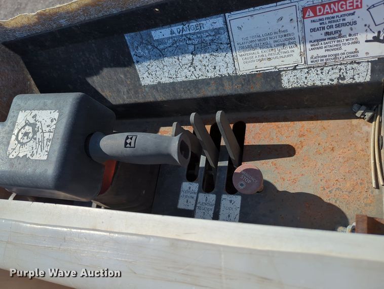 image for item KW9040 2005 Ford F750 Super Duty  bucket truck