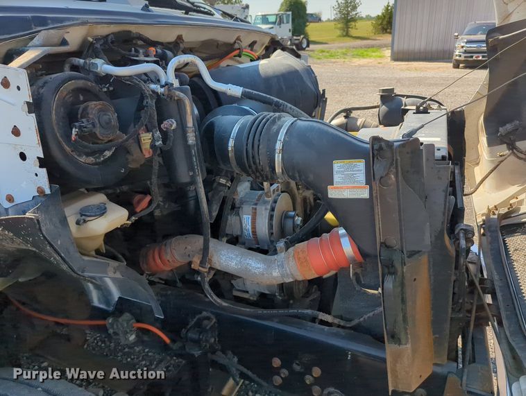 image for item KW9040 2005 Ford F750 Super Duty  bucket truck