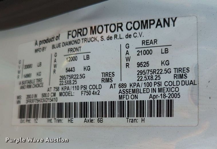 image for item KW9040 2005 Ford F750 Super Duty  bucket truck