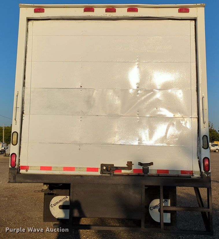 image for item KW9050 2006 Ford F750 Super Duty  box truck