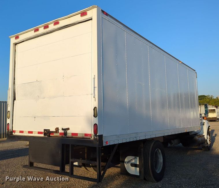 image for item KW9050 2006 Ford F750 Super Duty  box truck