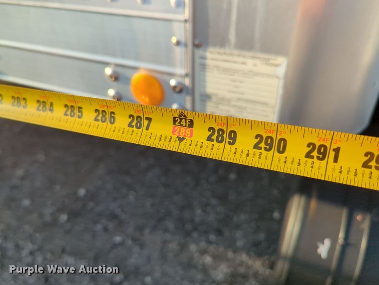 image for item KW9050 2006 Ford F750 Super Duty  box truck