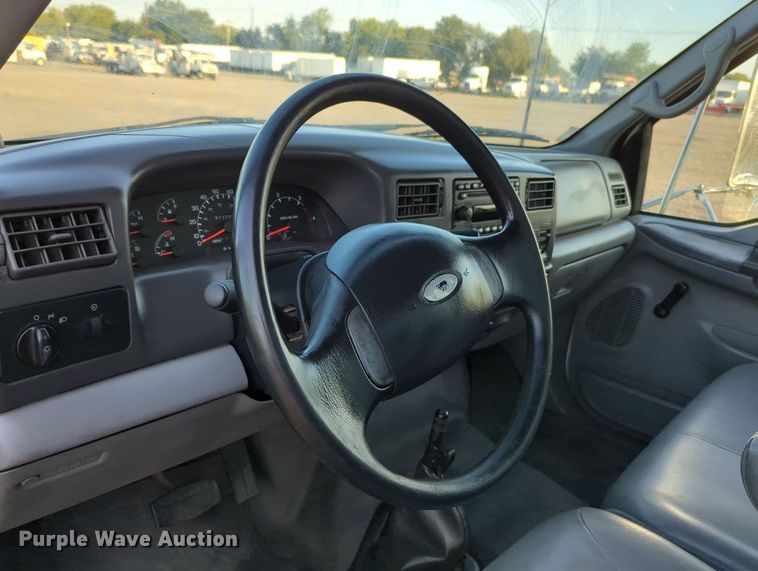 image for item KW9050 2006 Ford F750 Super Duty  box truck