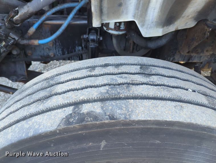 image for item KW9050 2006 Ford F750 Super Duty  box truck