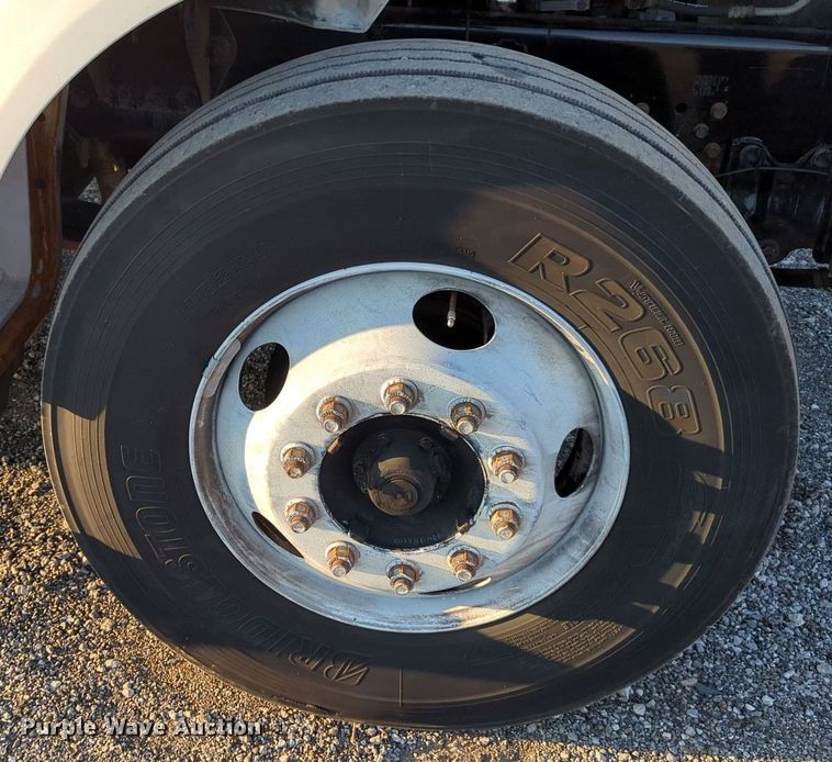 image for item KW9050 2006 Ford F750 Super Duty  box truck