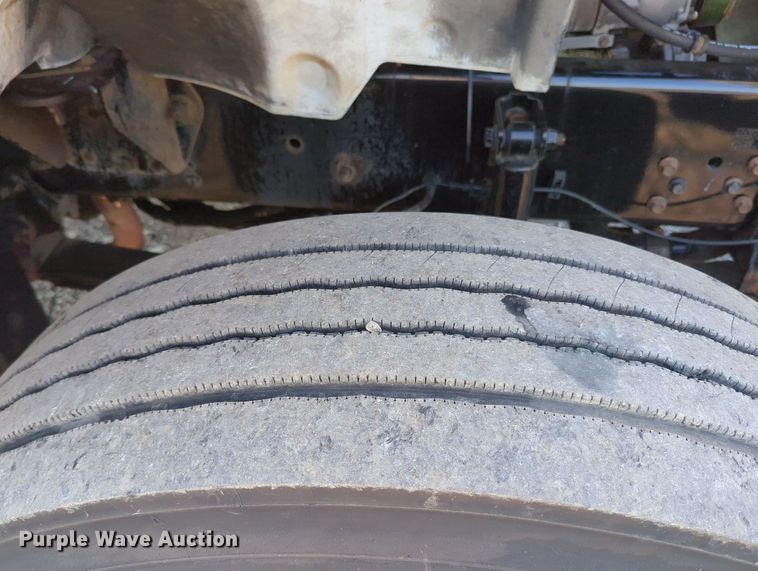 image for item KW9050 2006 Ford F750 Super Duty  box truck