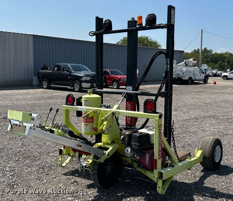 image for item KW9053 2013 Donkey Burro B18-3K  forklift