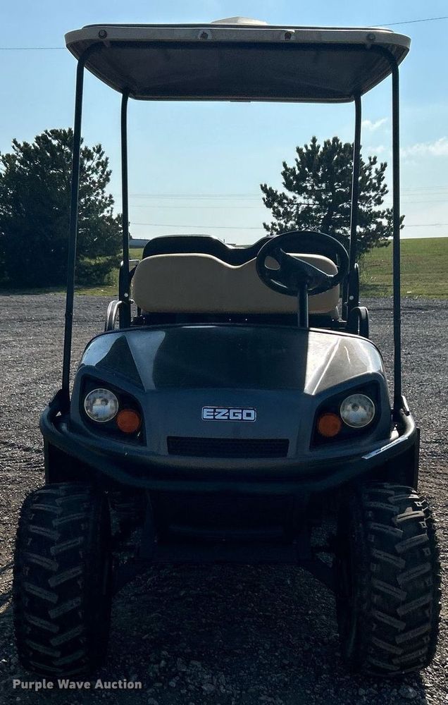 image for item KW9059 EZGO Express S4  golf cart