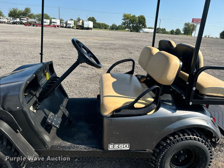 image for item KW9059 EZGO Express S4  golf cart