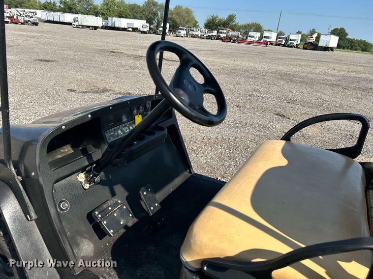 image for item KW9059 EZGO Express S4  golf cart