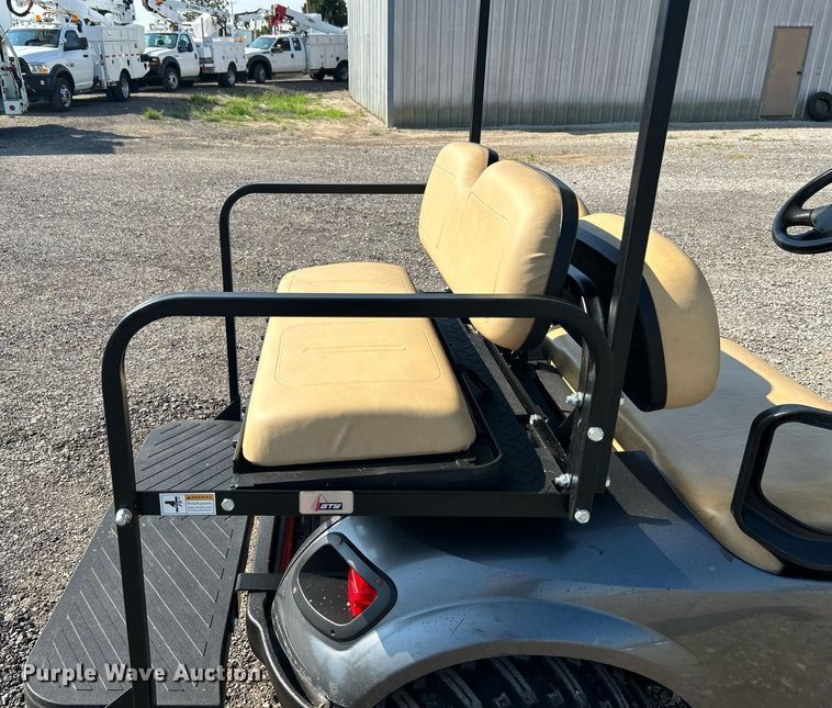 image for item KW9059 EZGO Express S4  golf cart