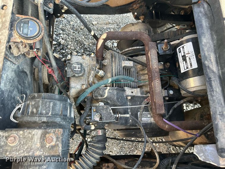 image for item KW9059 EZGO Express S4  golf cart