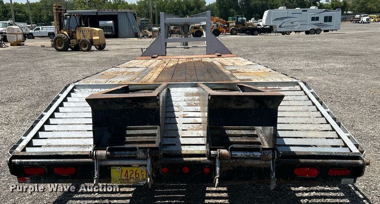 image for item KW9107 2012 Big Tex 22GN-20+5 equipment trailer