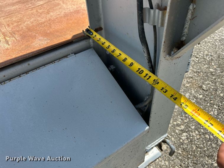 image for item KW9107 2012 Big Tex 22GN-20+5 equipment trailer