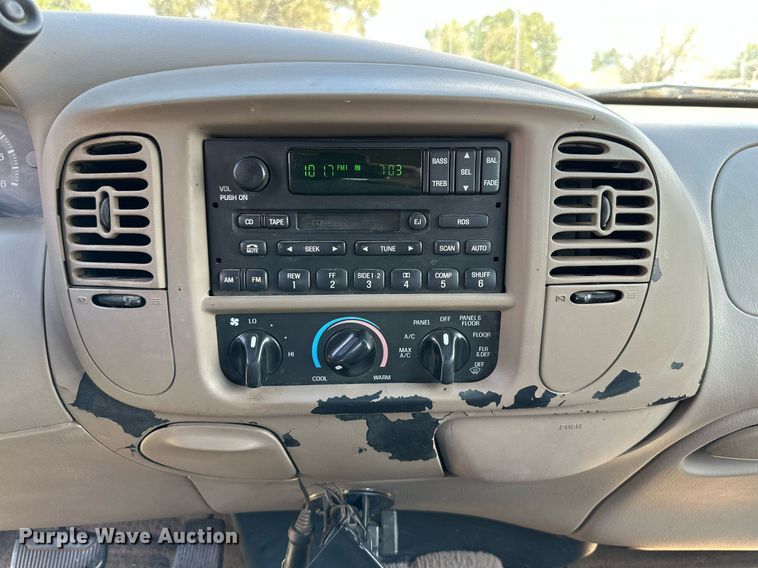 image for item KX9759 2001 Ford F150  SuperCrew pickup truck