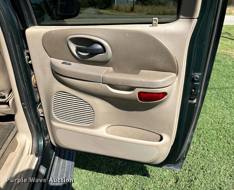 image for item KX9759 2001 Ford F150  SuperCrew pickup truck