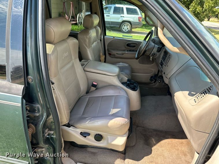 image for item KX9759 2001 Ford F150  SuperCrew pickup truck