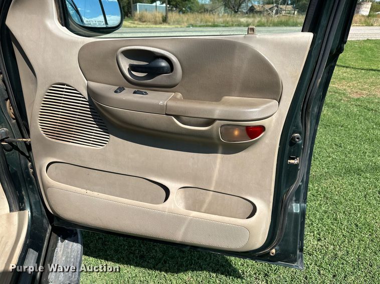 image for item KX9759 2001 Ford F150  SuperCrew pickup truck