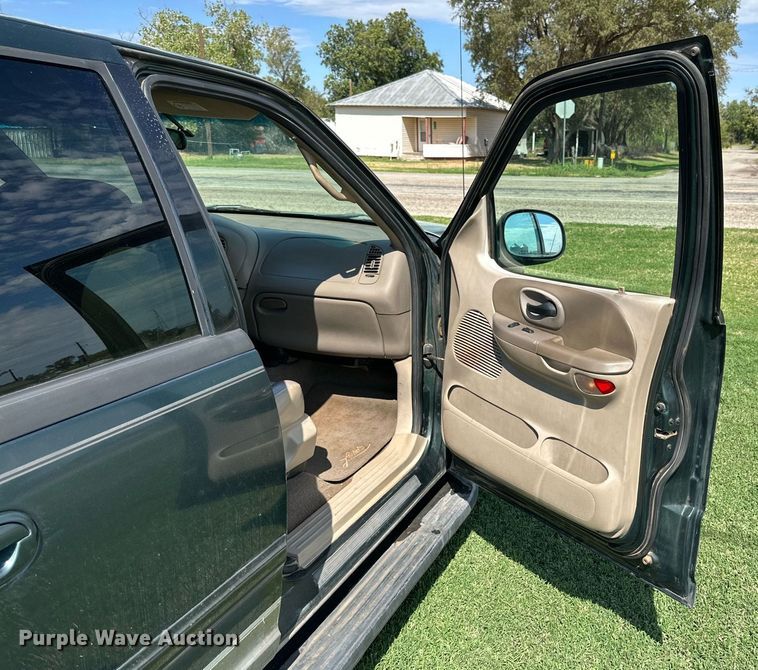 image for item KX9759 2001 Ford F150  SuperCrew pickup truck