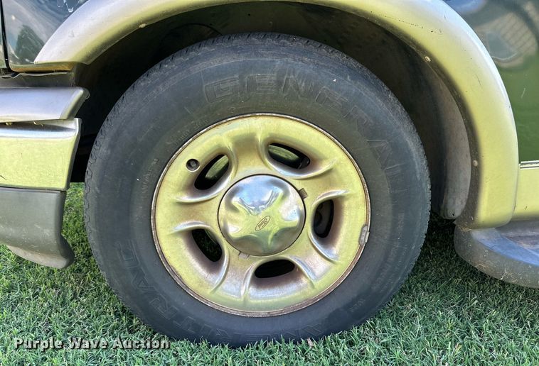 image for item KX9759 2001 Ford F150  SuperCrew pickup truck