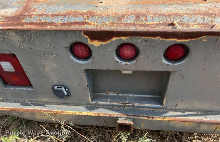 image for item LF9470 8' L welding bed